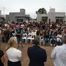 Cornejo entregó viviendas en Rivadavia y anunció el retorno de un programa habitacional clave