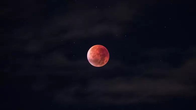 luna roja