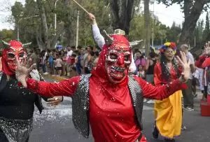 Festejos de Carnaval en Guaymall�n