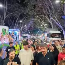 Una multitud acompa�� el colorido desfile de las Reinas en la V�a Blanca
