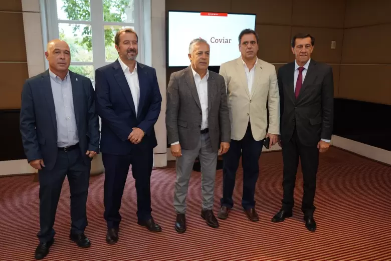 Desayuno de la Coviar 2025