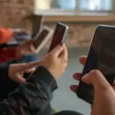 Argentina lidera el ranking de distracci�n por el uso del celular en clase