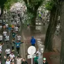 Con fr�o y lluvia, la Media Marat�n de la Ciudad de Mendoza reuni� a m�s de 2.500 atletas en su d�cima edici�n