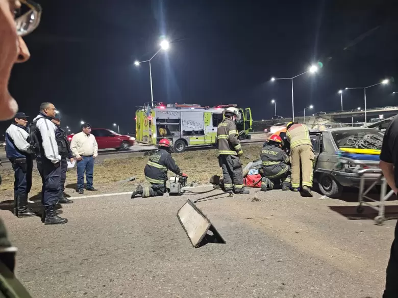 Grave accidente en Tirasso y Ruta 7 de Guaymall�n