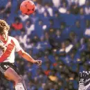 A 39 a�os de la vuelta ol�mpica de River en la Bombonera y el gol con la pelota naranja