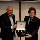 Javier Milei visitó la sede de la Conmebol en Paraguay y reveló cuál es su obsesión