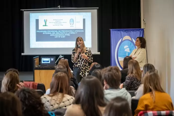 D�a internacional de la lucha contra el maltrato hacia las infancias y adolescencias