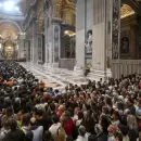 Más de 100 mil fieles ya se despidieron de Francisco en la Basílica de San Pedro