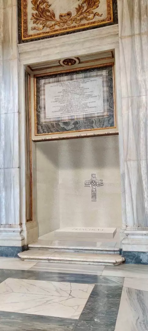 Tumba del papa