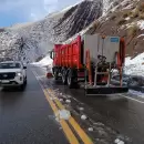 Operativo despeje: removieron nieve de la calzada en el paso Pehuenche y seguirá habilitado