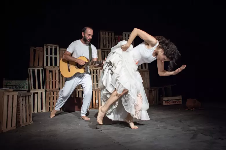 requiem - muba - ana municoy y gabriel battu