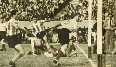 gol de grillo dia del futbolista