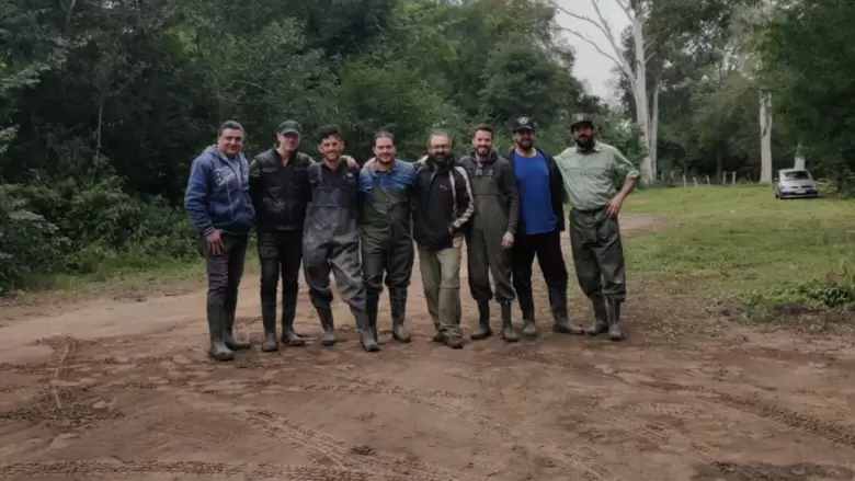 el-equipo-de-investigadores-y-guardaparques-