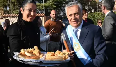Alfredo Cornejo 25 de mayo