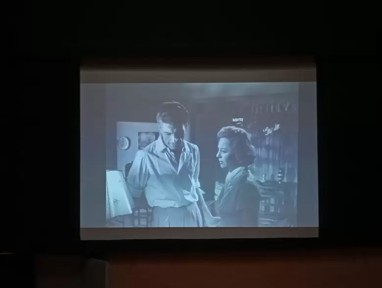 Ciclo de cine "Fuera de campo"