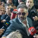 (Video) Así agredieron e insultaron a Luque cuando llegó al juicio por la muerte de Diego Maradona