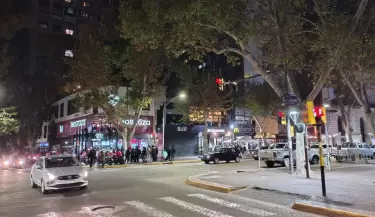 Largas filas por el D�a de la Hamburguesa
