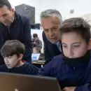 Mendoza tomará una deuda de 75 millones de dólares para equipamiento tecnológico escolar