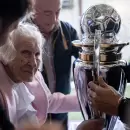 (Video) El emotivo gesto de Platense con la abuela de 98 a�os que se enter� del t�tulo por los diarios
