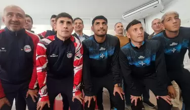 Regatas y Atl�tico Argentino