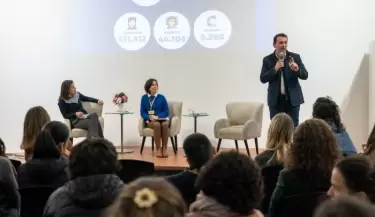 Mendoza present� su plan de alfabetizaci�n ante referentes de toda Am�rica Latina