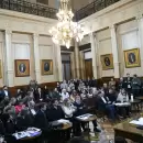 Senadores opositores sesionaron sin convocatoria oficial y avanzaron con dictámenes clave