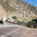 (Video) Cayeron rocas sobre la ruta en Cacheuta y pidieron extrema precaución para circular