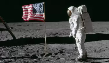 hombre en la luna neil amstrong