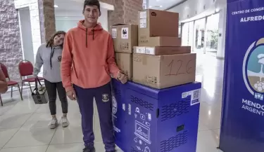 Comienza una nueva capacitaci�n del programa Mendoza Aumentada para secundarias