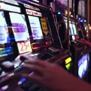 Reactivaron un proyecto en Mendoza para controlar el juego compulsivo y limitar las salas