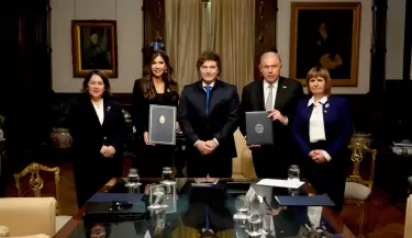 funcionaria de Estados Unidos-tema VISA