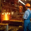 La industria retrocedi� en julio y se encienden alarmas por el freno econ�mico