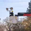 Godoy Cruz continúa con la instalación de sensores en las luminarias de plazas y espacios verdes