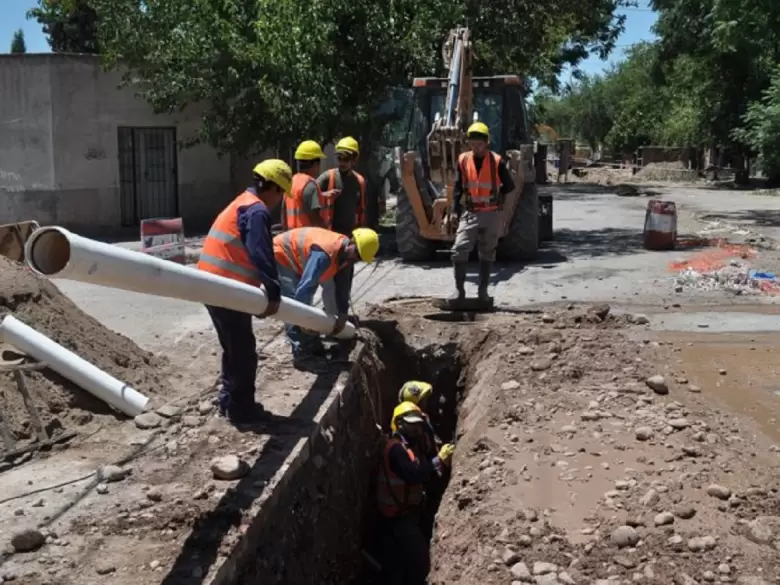obra de cloacas en Luján