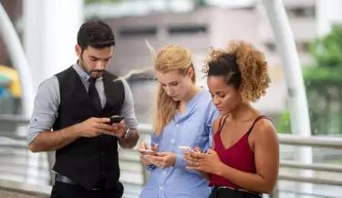 celulares redes sociales