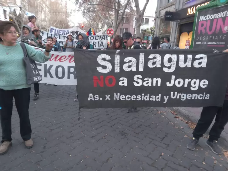 marcha por el agua