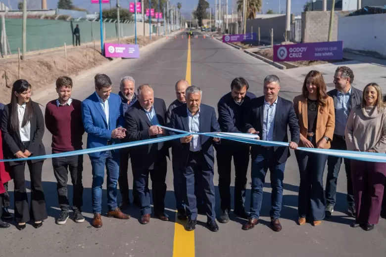 obra vial en Godoy Cruz