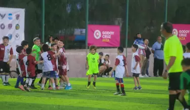 inauguraci�n cancha en Godoy Cruz