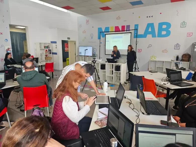 cumbre-plataforma-educativa-ingleÌs-mendoza