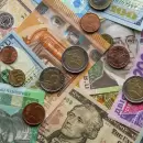 Qué es un swap de monedas como el que negocia la Argentina con Estados Unidos