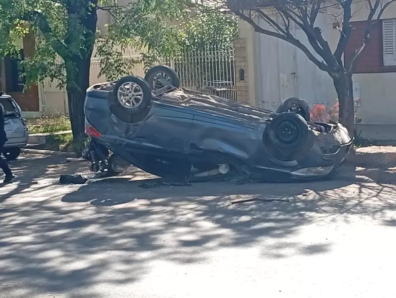 persecución y vuelco en Luján