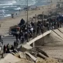 Tras el alto al fuego, miles de palestinos regresan a Gaza y entra la ayuda humanitaria
