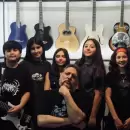 Un megaensamble escolar reunió a más de 900 chicos al ritmo del rock nacional