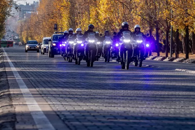 Policía