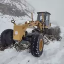 Una nevada tardía sorprendió a Vallecitos y obligó a Vialidad a despejar la ruta