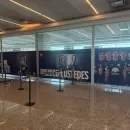 "Vamos por la gloria": así recibieron los hinchas a la Lepra en el Aeropuerto mendocino