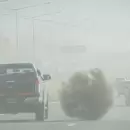 Sigue firme el alerta por el viento Zonda en Mendoza: Defensa Civil pidi� extremar cuidados