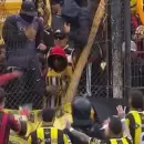 Invasión y piedrazos: polémico final entre Estudiantes y Madryn por agresiones de hinchas