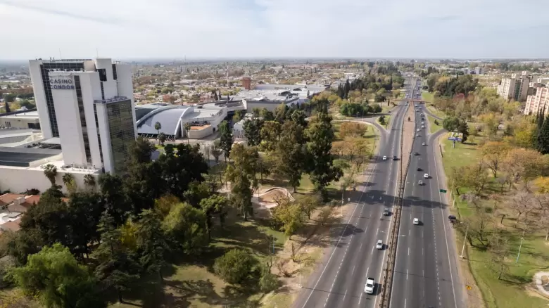 Acceso este obras