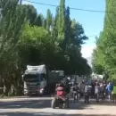 (Video) La Asamblea por el Agua parti� a pie de Uspallata a Capital, en rechazo a San Jorge